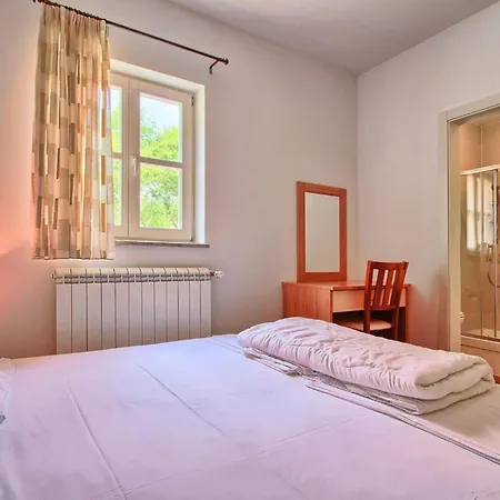 בית נופש Azura Hreljići